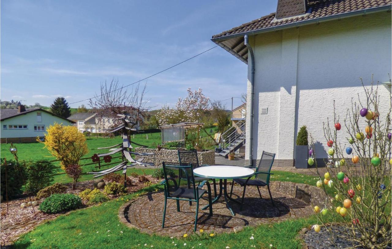 Cozy Apartment In Koerperich-Obersgegen With Wifi Korperich Esterno foto